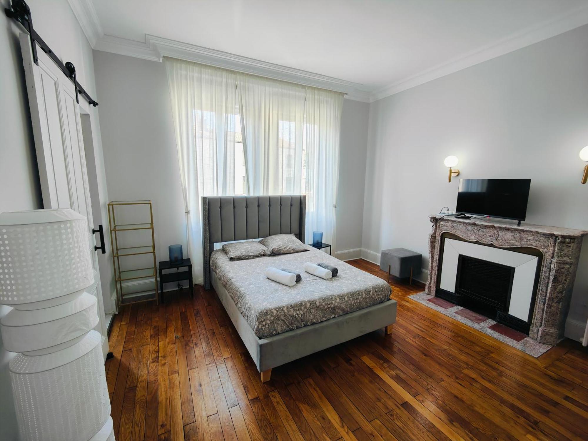 Self-Checkin Town House - Rooms To Rent In A Beautiful Modern Town House - Not A Hotel - Location De Chambres Avec Arrivee En Autonomie - Extra Fee For Sheets And Towels - Private Parking - Check Your Plateform Inbox And Follow Check-In Instructions Saint-Romain-en-Gal Dış mekan fotoğraf