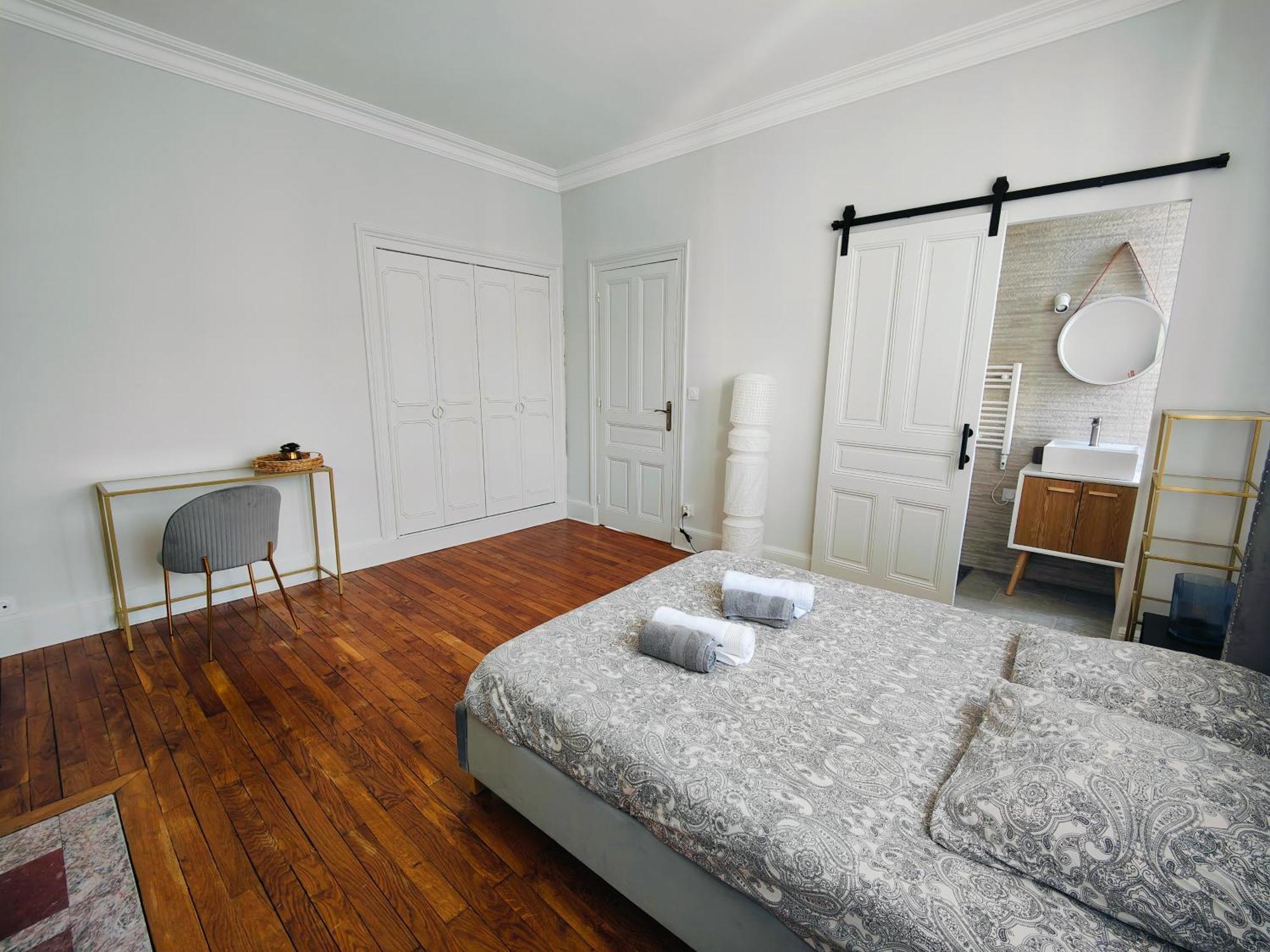 Self-Checkin Town House - Rooms To Rent In A Beautiful Modern Town House - Not A Hotel - Location De Chambres Avec Arrivee En Autonomie - Extra Fee For Sheets And Towels - Private Parking - Check Your Plateform Inbox And Follow Check-In Instructions Saint-Romain-en-Gal Dış mekan fotoğraf